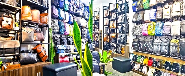 Momo Shop - Địa điểm kinh doanh túi xách balo giá rẻ