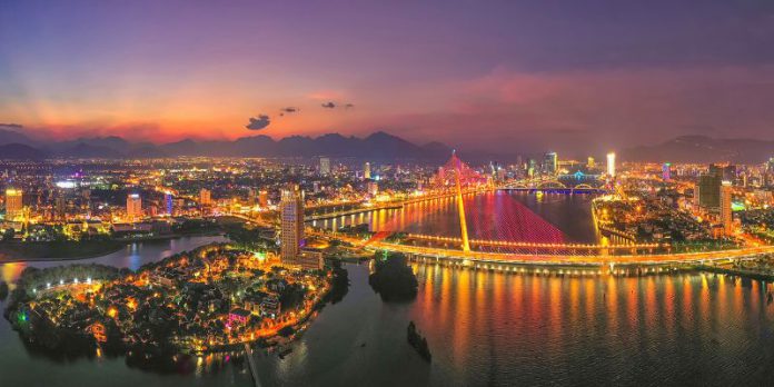 danh lam thắng cảnh đẹp và nổi tiếng nhất ở Đà Nẵng