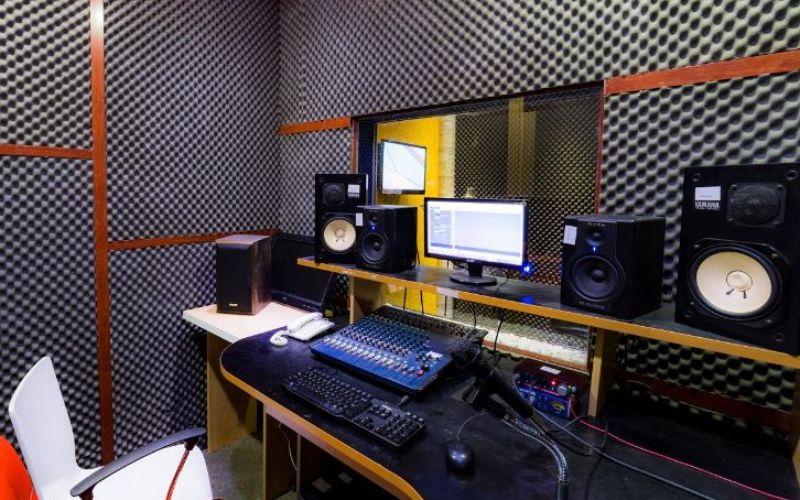 Fan Studio -  Phòng thu âm chuyên nghiệp tại TPHCM