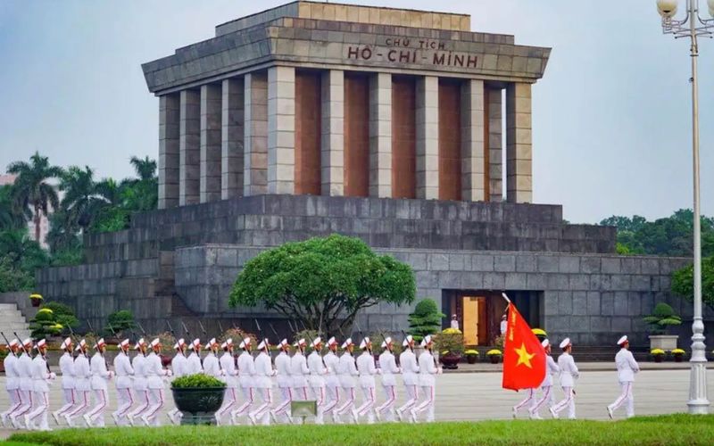 Lăng Chủ tịch Hồ Chí Minh - Danh lam thắng cảnh không thể bỏ lỡ