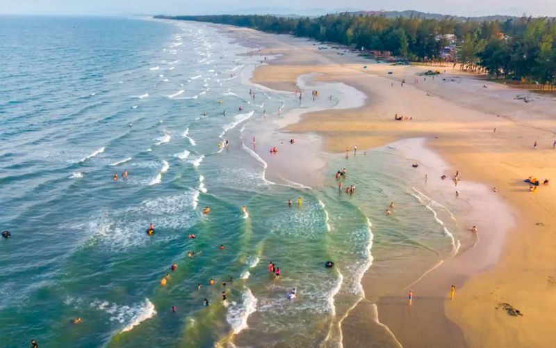 Bãi biển Mỹ Khê - Địa điểm du lịch Đà Nẵng miễn phí