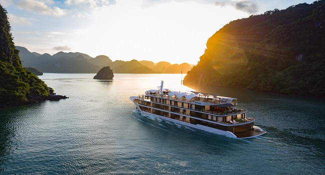 Top 8 du thuyền Vịnh Lan Hạ đẹp nhất - nên trải nghiệm 1 lần