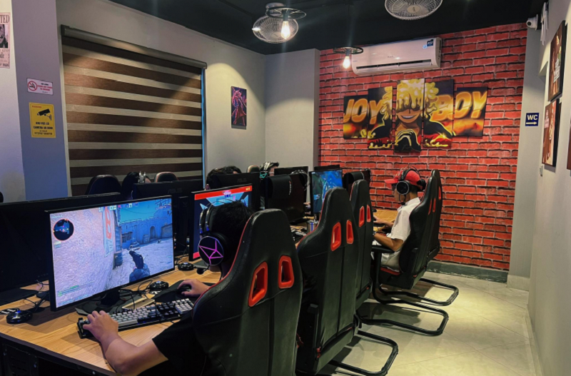 Card Center Cyber Game - Quán net quán game hot tại Hà Nội