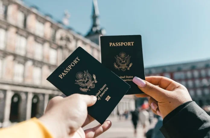 Top 10 dịch vụ làm hộ chiếu passport nhanh & uy tín ở Hà Nội